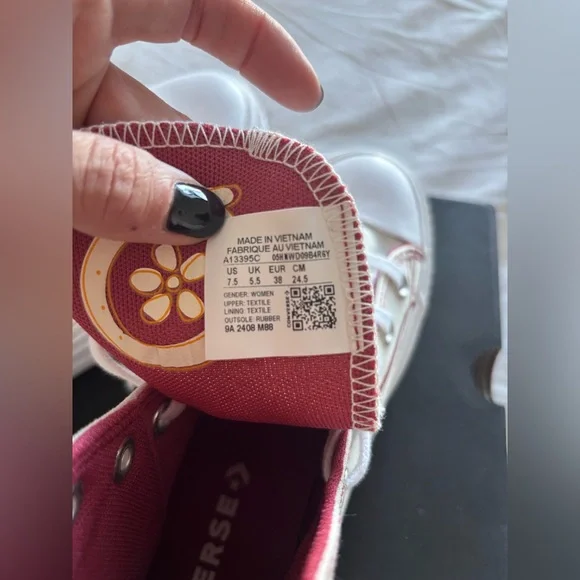 Converse Women's White High-Top Platform Western Sneaker, NWT! - Picture 9 of 10